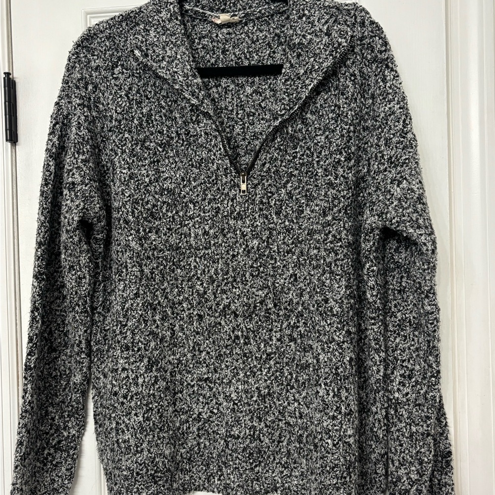Men's Black and White Sweater